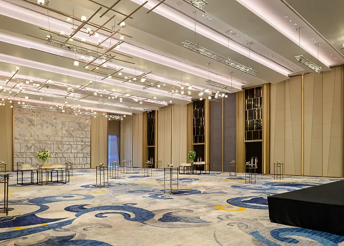 Hotel Nikko 5*